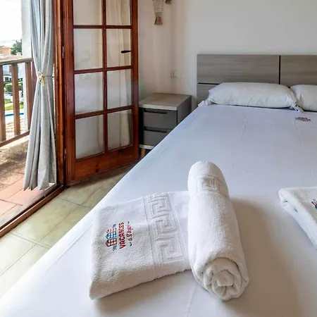 Cases Blanques 48 Casa Con Jardin Privado Σπίτι διακοπών *