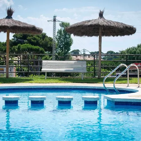Cases Blanques 48 Casa Con Jardin Privado Χιρόνα